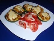 Rezept: Rondini-Putenstreifen mit Käse überbacken und Tomatensalat Rondini-Putenstreifen mit Käse überbacken und Tomatensalat - Rezept