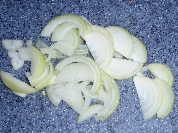 Rezept: Rondini-Putenstreifen mit Käse überbacken und Tomatensalat Bild Nr. 5 Rondini-Putenstreifen mit Käse überbacken und Tomatensalat - Rezept - Bild Nr. 5