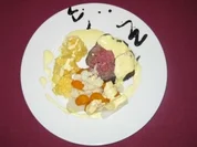 Rezept: Roastbeef a la Snake an Herzoginkartoffeln und Gemรผse auf Sauce Bearnaise Roastbeef a la Snake an Herzoginkartoffeln und Gemรผse auf Sauce Bearnaise - Rezept