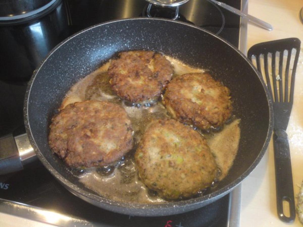 Leo´s Fischfrikadellen mit Walnuss - Rezept