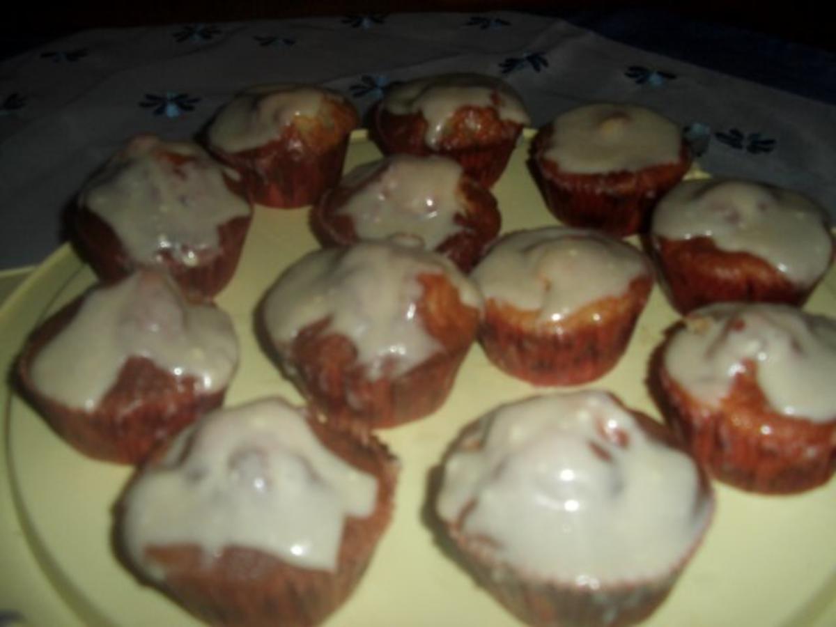 Bananen-Muffins mit Zimtglasur - Rezept von Mandellady