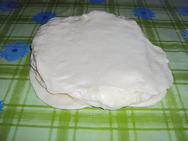 Schicht Hörnchen mit Käse - Katmer Pogaca - Rezept - Bild Nr. 9