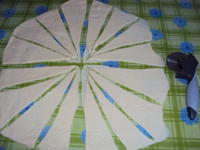 Schicht Hörnchen mit Käse - Katmer Pogaca - Rezept - Bild Nr. 11