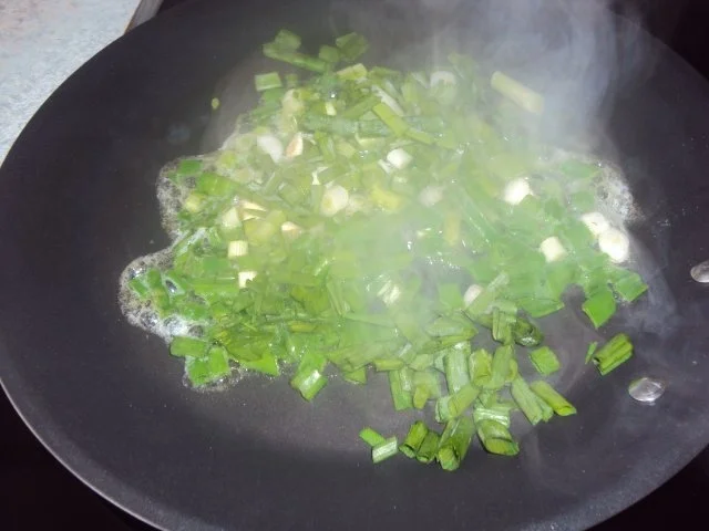 Rezept: Frühlingszwiebel Rührei Bild Nr. 4 Frühlingszwiebel Rührei - Rezept - Bild Nr. 4