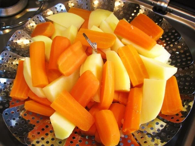 Rezept: Möhren mit Kartoffeln dampfgegart ... Bild Nr. 4 Möhren mit Kartoffeln dampfgegart ... - Rezept - Bild Nr. 4