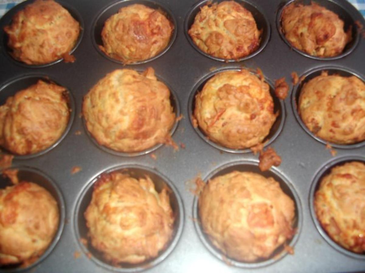 Bilder für Tomaten-Mozzarella-Muffins Rezept