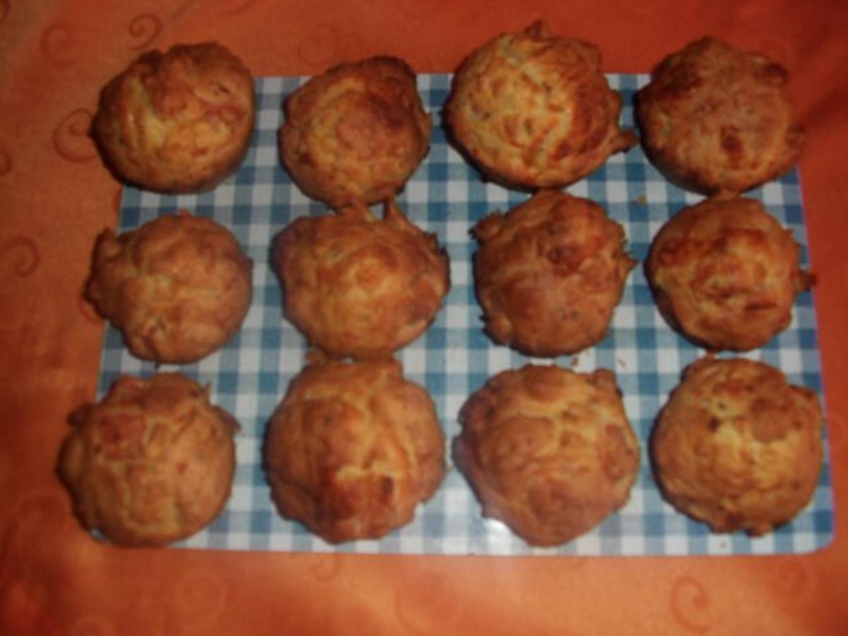 Tomaten-Mozzarella-Muffins - Rezept mit Bild - kochbar.de