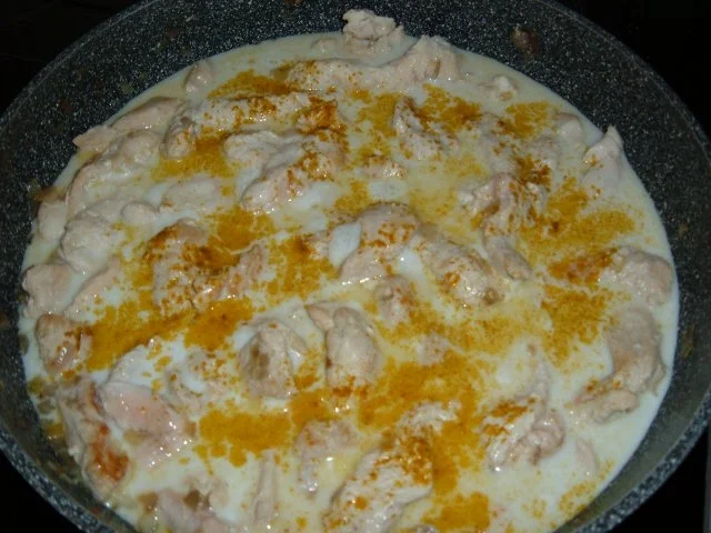 Rezept: Geflügel : Putengenschnetzeltes mit Pfirsich Bild Nr. 4 Geflügel : Putengenschnetzeltes mit Pfirsich - Rezept - Bild Nr. 4