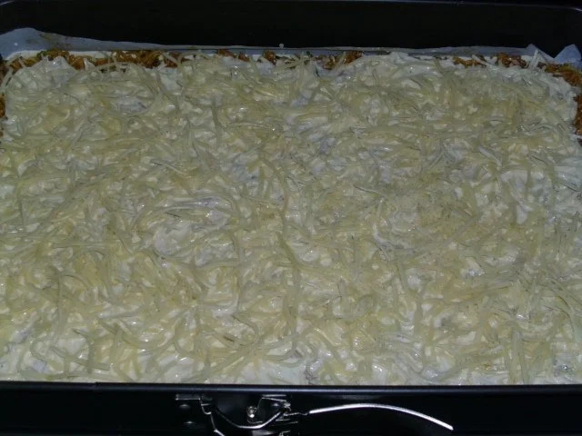 Rezept: Pikanter Zucchinikuchen Bild Nr. 3 Pikanter Zucchinikuchen - Rezept - Bild Nr. 3