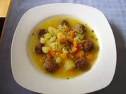 Gemüsetopf mit Hackbällchen - Rezept