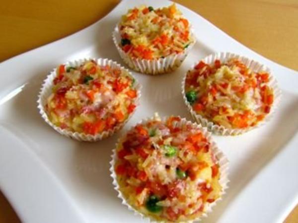 Reis-Muffins mit Gemüse-Schinken-Würfeln - Rezept - kochbar.de