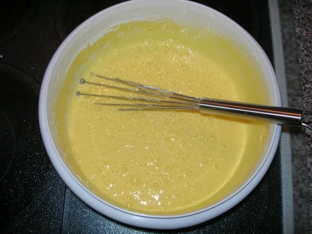 Erdbeertorte mit Schmand auf Biskuitboden - einfach und lecker! - Rezept - Bild Nr. 6