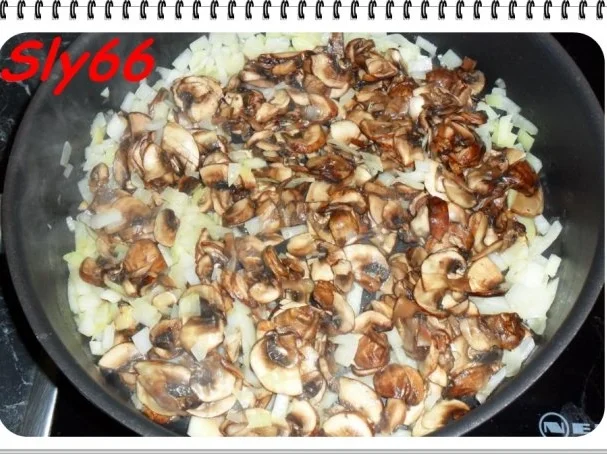 Rezept: Fleischgerichte:Schweinskarree mit Champignon-Weißwein-Senfsoße Bild Nr. 6 Fleischgerichte:Schweinskarree mit Champignon-Weißwein-Senfsoße - Rezept - Bild Nr. 6