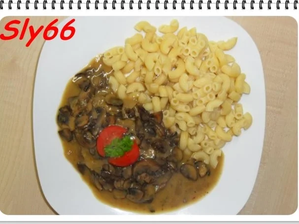 Rezept: Fleischgerichte:Schweinskarree mit Champignon-Weißwein-Senfsoße Bild Nr. 13 Fleischgerichte:Schweinskarree mit Champignon-Weißwein-Senfsoße - Rezept - Bild Nr. 13