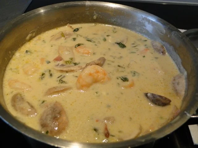 Tagliatelle mit Riesengarnelen in Schinken-Käse-Sahne-Sauce - Rezept - Bild Nr. 4