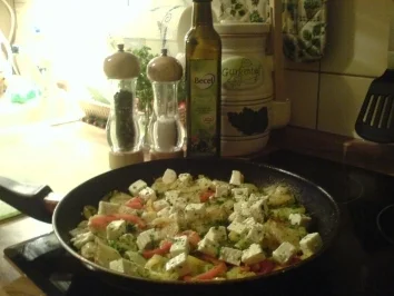 Rezept: Griechische Kartoffelpfanne Griechische Kartoffelpfanne - Rezept