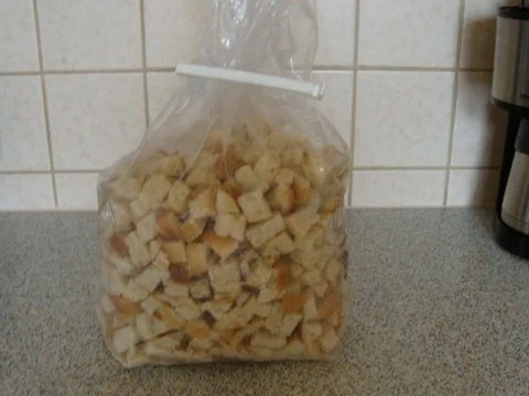 Rezept: Knödelbrot Bild Nr. 4 Knödelbrot - Rezept - Bild Nr. 4