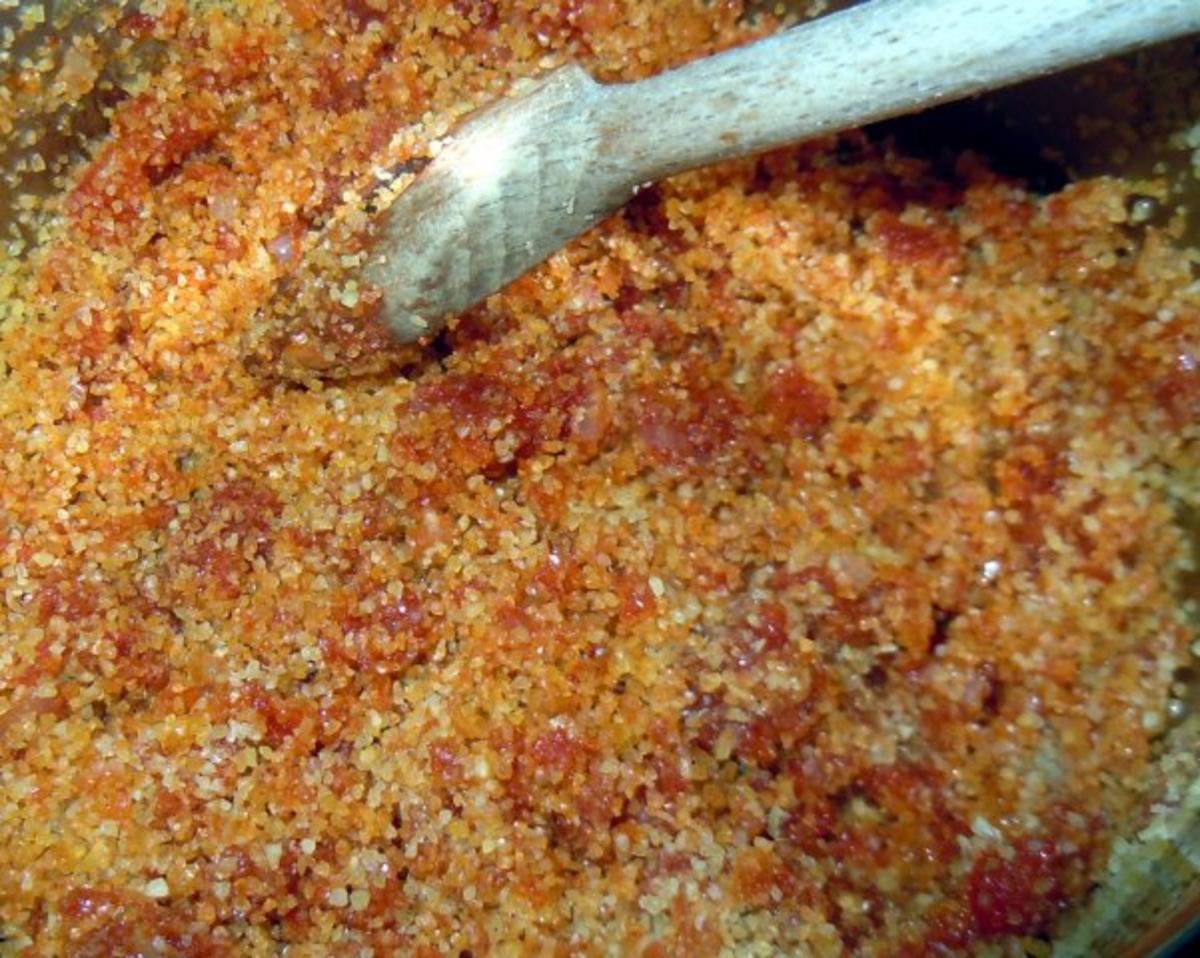 Scharfes Hähnchen-Paprika-Ragout mit Minz-Bulgur - Rezept - Bild Nr. 3