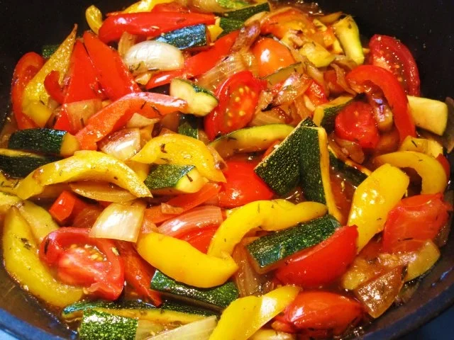 Rezept: Sommergemüse mit Thüringer Bratwurst ... Bild Nr. 7 Sommergemüse mit Thüringer Bratwurst ... - Rezept - Bild Nr. 7