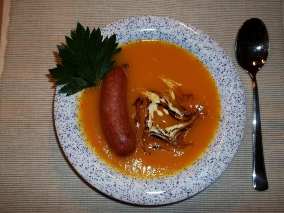 Kürbissuppe aus Hokkaidokürbis - Rezept