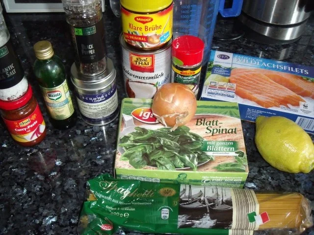 Rezept: Lachs mit Spaghetti in Kokos-Spinatsauce Bild Nr. 2 Lachs mit Spaghetti in Kokos-Spinatsauce - Rezept - Bild Nr. 2