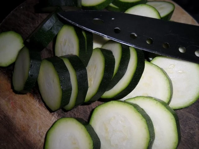 Gnocchi in Schinken-Sahnesauce mit gebratenen Zucchini - Rezept - Bild Nr. 7