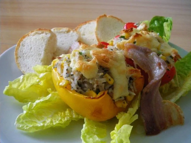 Rezept: Gefüllte Paprikahälften Bild Nr. 2 Gefüllte Paprikahälften - Rezept - Bild Nr. 2