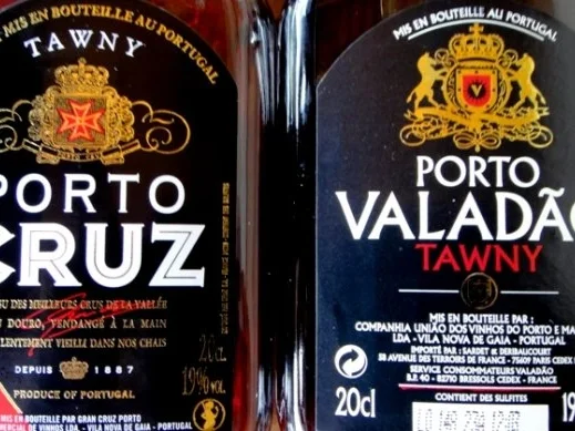 Melonen-Sorbet auf seinem Couli mit Porto und Pistazien - Rezept - Bild Nr. 4