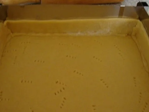 Rezept: großer Johannisbeerkuchen mit Nußbaiser Bild Nr. 5 großer Johannisbeerkuchen mit Nußbaiser - Rezept - Bild Nr. 5