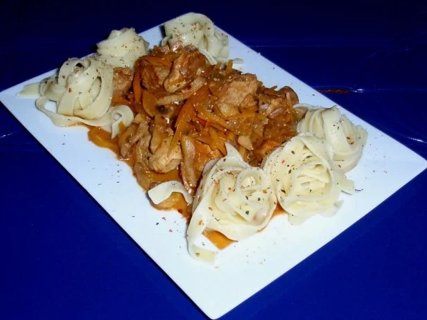 Filet-Gemüse-Pfanne mit Tagliatelle - Rezept