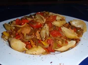 Bunte-Würstchen-Nudel-Pfanne - Rezept