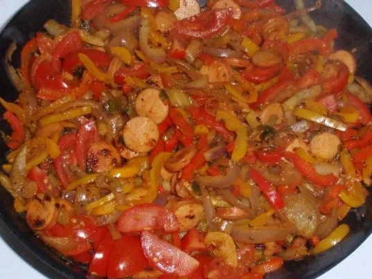 Bunte-Würstchen-Nudel-Pfanne - Rezept - Bild Nr. 9