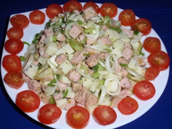 Rezept: Wurstsalat - Schweizer Art Bild Nr. 9 Wurstsalat - Schweizer Art - Rezept - Bild Nr. 9