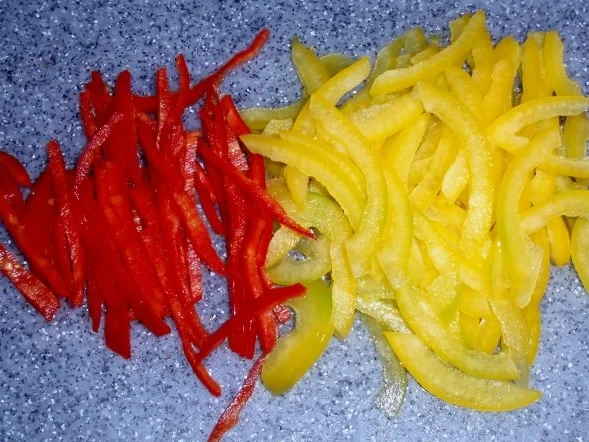 Rezept: Nudelsalat *Sommerlaune* Bild Nr. 4 Nudelsalat *Sommerlaune* - Rezept - Bild Nr. 4