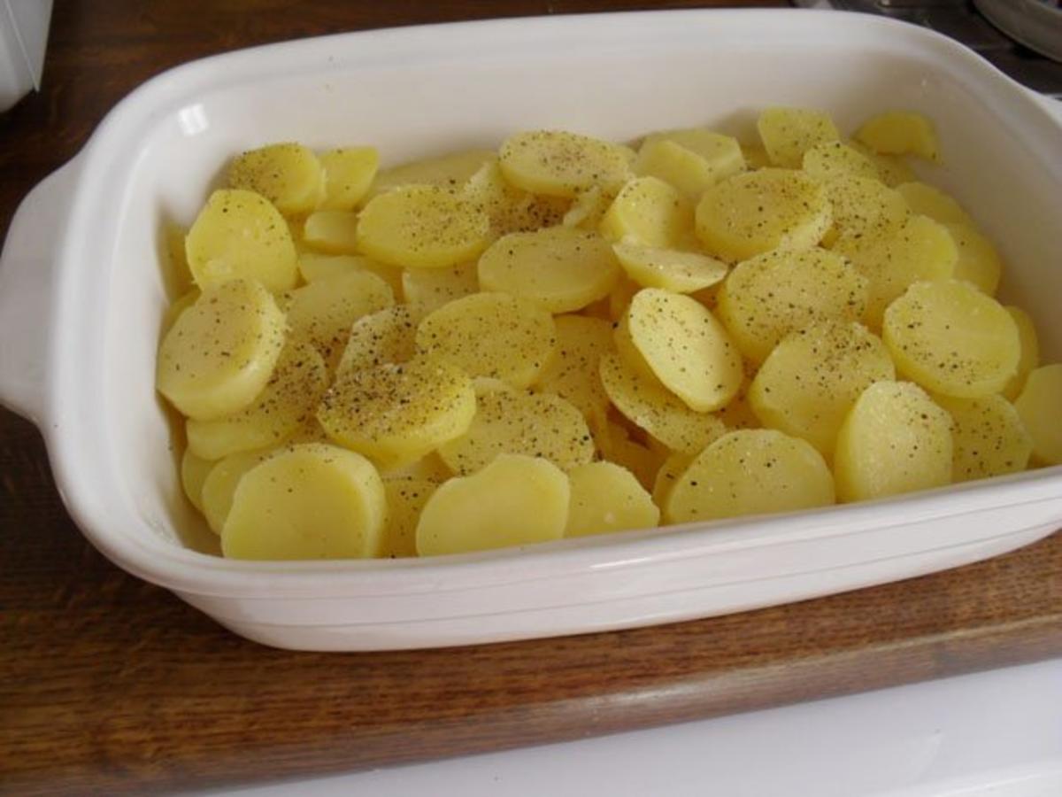 Kartoffel-Gratin mit Kräuter-Bechamelsoße - Rezept - Bild Nr. 3
