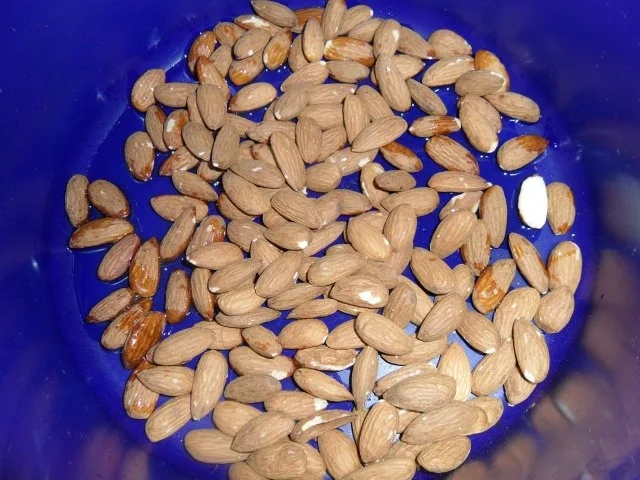 Rezept: Trauben-Mandelsuppe Bild Nr. 5 Trauben-Mandelsuppe - Rezept - Bild Nr. 5