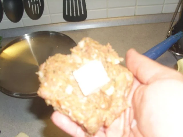 Gefüllte Frikadellen-Rosmarinkartoffeln und Tzaziki - Rezept - Bild Nr. 5