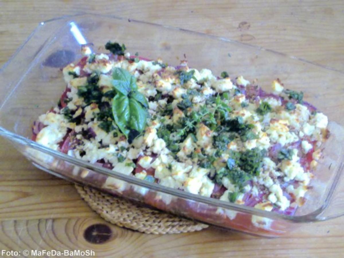 Tomaten mit Feta-Käse aus dem Ofen - Rezept - kochbar.de