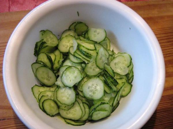 Scharfer Gurkensalat - Rezept mit Bild - kochbar.de