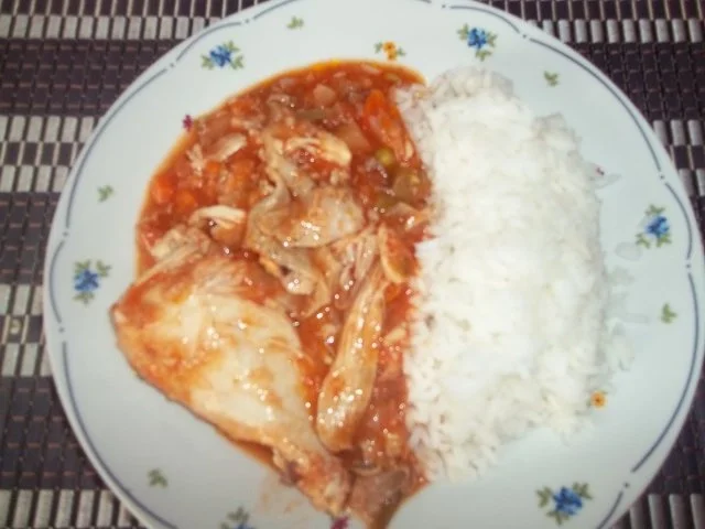 Hähnchen in Tomatensoße - Rezept