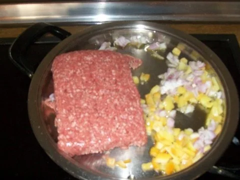 Hackfleisch - Reiberdatschi - Bayrisch  übersetzt Hackfleisch mit Kartoffelpuffer - Rezept - Bild Nr. 3