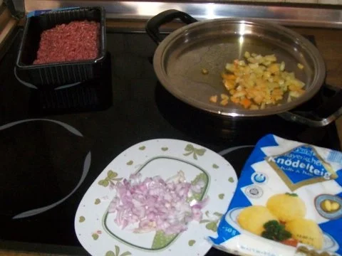 Hackfleisch - Reiberdatschi - Bayrisch  übersetzt Hackfleisch mit Kartoffelpuffer - Rezept - Bild Nr. 5