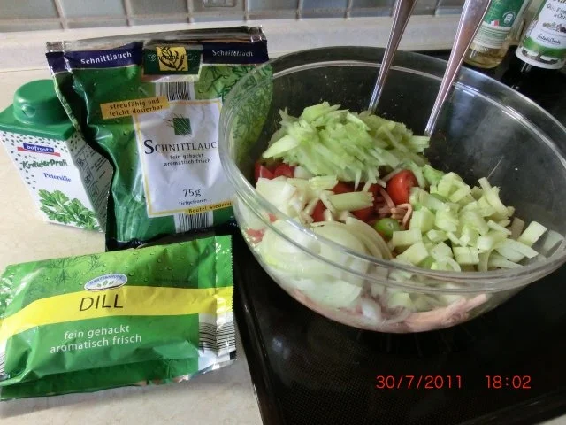 Rezept: Wurstsalat mit Kirschtomaten und Fenchel Bild Nr. 7 Wurstsalat mit Kirschtomaten und Fenchel - Rezept - Bild Nr. 7