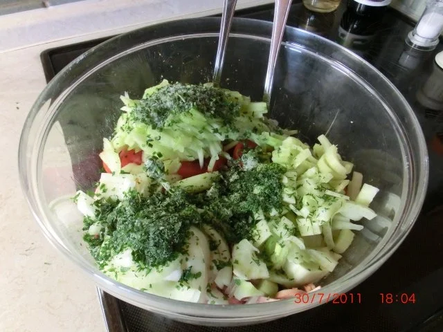 Rezept: Wurstsalat mit Kirschtomaten und Fenchel Bild Nr. 8 Wurstsalat mit Kirschtomaten und Fenchel - Rezept - Bild Nr. 8