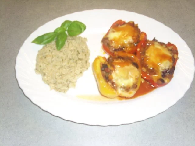 Rezept: Quer gefüllte Paprikaschoten Bild Nr. 8 Quer gefüllte Paprikaschoten - Rezept - Bild Nr. 8