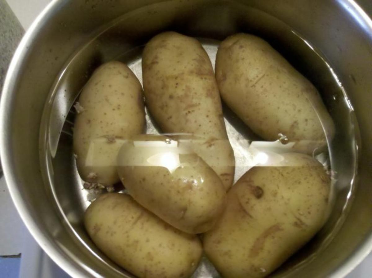 Kartoffeln: Pellkartoffeln mit Waldpilzquark - Rezept - Bild Nr. 3