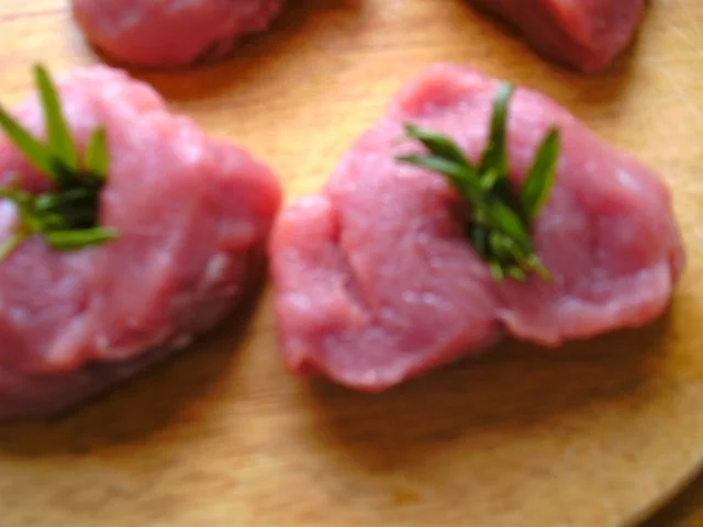 Schweine-Medaillons  mit Zwiebel.. niedrig gegart.. - Rezept - Bild Nr. 6