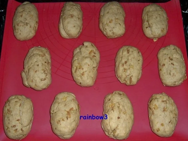 Rezept: Backen: Vollkorn-Zwiebel-Brötchen Bild Nr. 8 Backen: Vollkorn-Zwiebel-Brötchen - Rezept - Bild Nr. 8