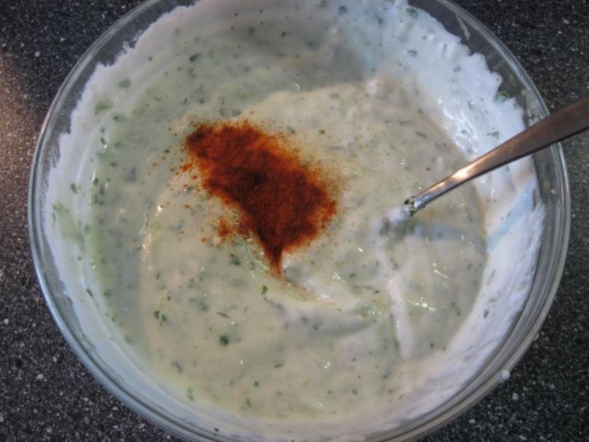 Tsatsiki – Zaziki wie in Griechenland - schnell &amp; einfach - 47 kcal/100g
