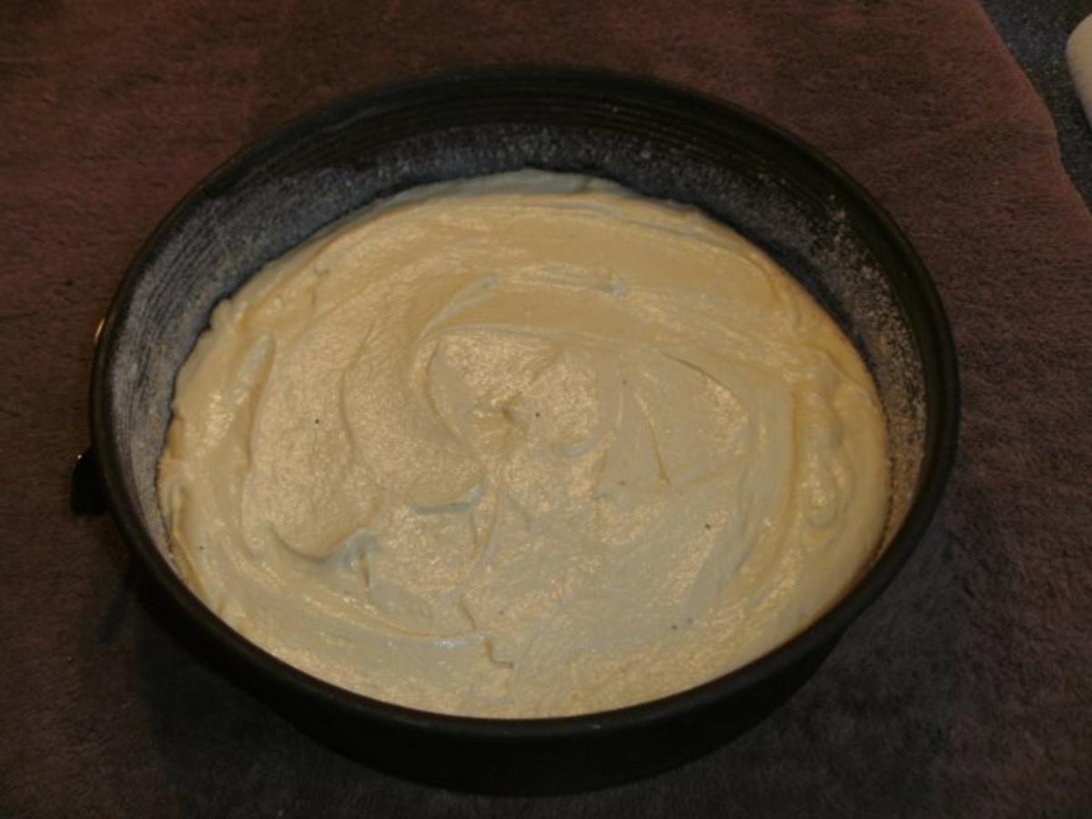 Baiser-Mandeltraum mit Apfelfüllung - Rezept - Bild Nr. 3